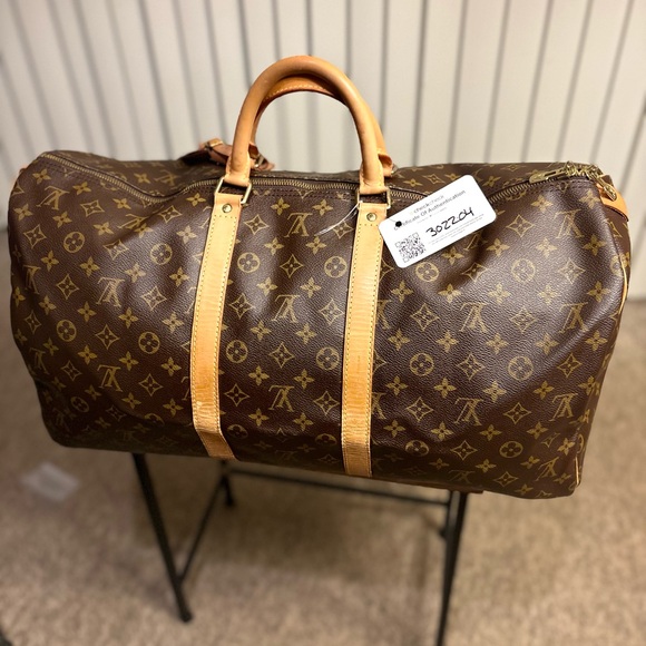 Louis Vuitton Other - Louis Vuitton Monogram Canvas Duffel keepall w Vachetta Trim COA Included Sz55